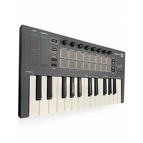 Used Novation FLKEY MINI Portable Keyboard - musicians--Friend