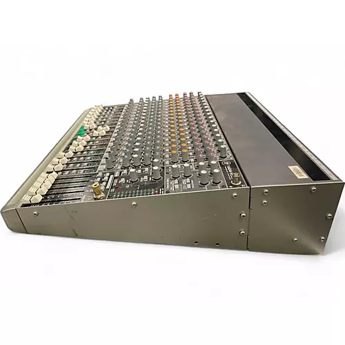 Used Mackie 1604VLZ3 Unpowered Mixer - musicians--Friend