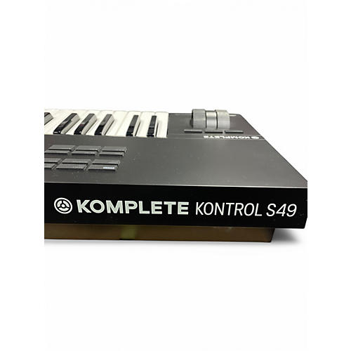 Used Native Instruments Komplete Kontrol S49 MIDI Controller - musicians--Friend