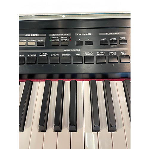 Used Roland RD700SX Keyboard Workstation - musicians--Friend