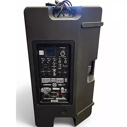 Used Harbinger v4415 Powered Speaker - musicians--Friend