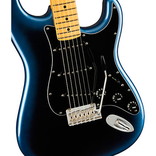 Fender American Professional II Stratocaster Maple Fingerboard Electric Guitar Black - musicians--Friend