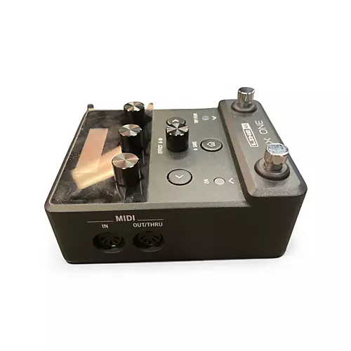 Used Line 6 HX ONE Effect Processor - musicians--Friend