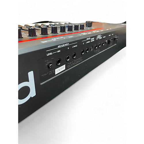 Used Roland Fantom 08 Keyboard Workstation - musicians--Friend