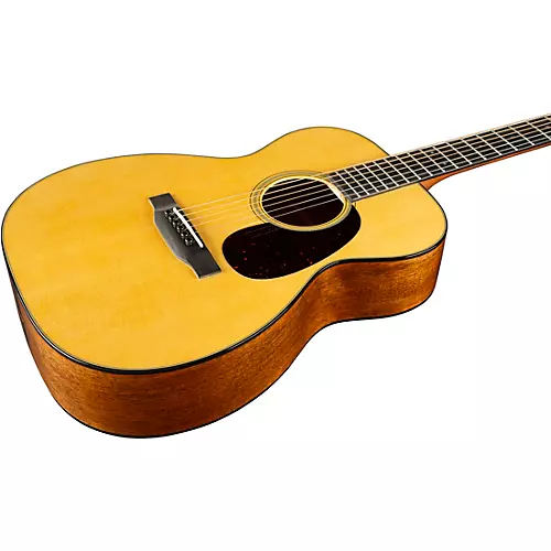 Martin 00-18 Standard Grand Concert Acoustic Guitar Natural - musicians--Friend