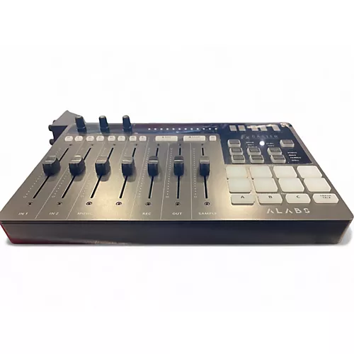 Used Alabs FXCASTERS Powered Mixer - musicians--Friend