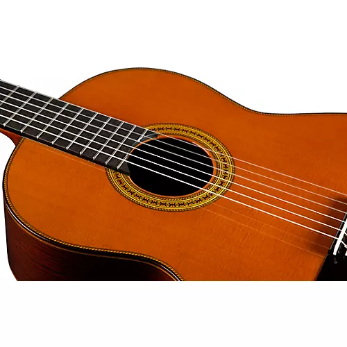Yamaha GC42 Handcrafted Classical Guitar Spruce - musicians--Friend