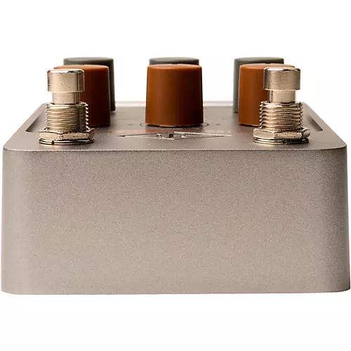 Universal Audio UAFX OX Stomp Dynamic Speaker Emulator Effects Pedal Silver - musicians--Friend