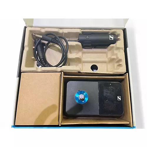 Used Sennheiser xs digital wireless pedalboard set Instrument Wireless System - musicians--Friend