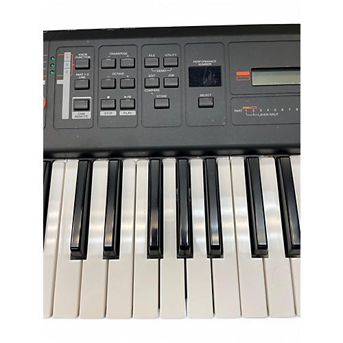 Used Yamaha MX61 61 Key Keyboard Workstation - musicians--Friend