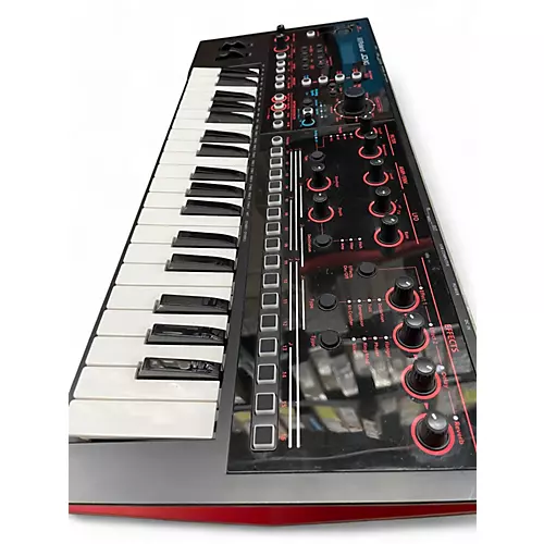 Used Roland JD-XI Synthesizer - musicians--Friend