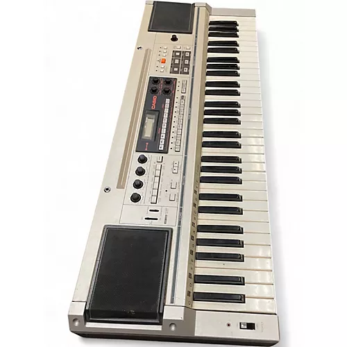 Used Casio Casiotone 7000 Digital Piano - musicians--Friend