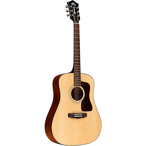 Guild D-40 Traditional Acoustic Guitar Natural - musicians--Friend