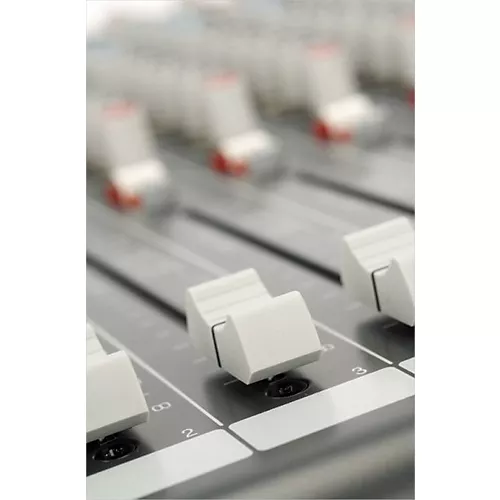 Allen & Heath ZED-24 Mixer - musicians--Friend