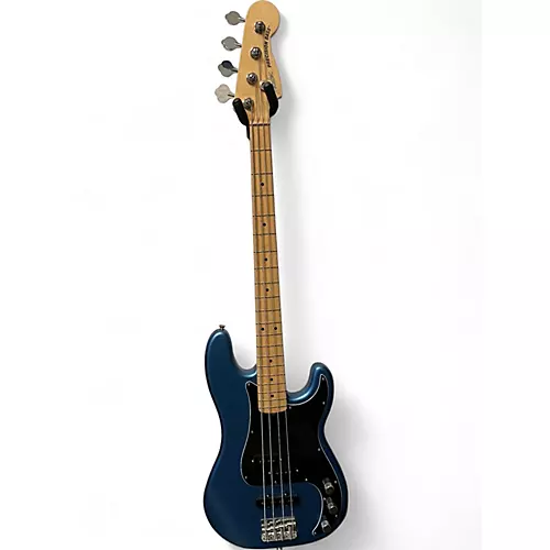 Used Fender American Performer Precision Bass Lake Placid Blue Electric Bass Guitar Lake Placid Blue - musicians--Friend