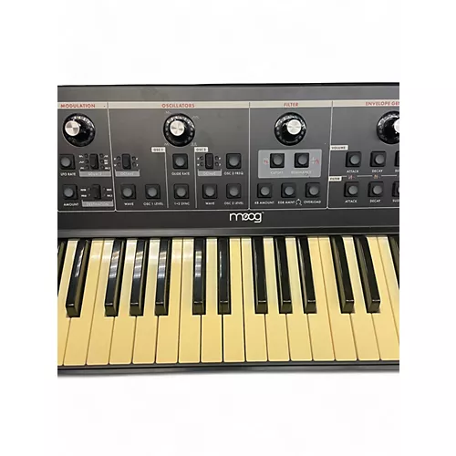 Used Moog LITTLE PHATTY TRIBUTE EDITION Synthesizer - musicians--Friend