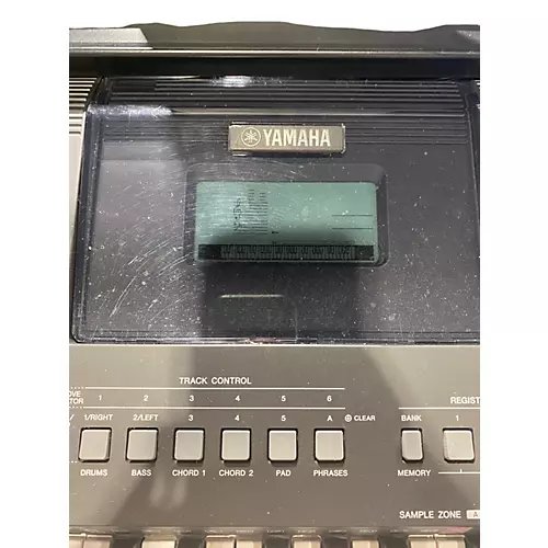 Used Yamaha PSRE463 61 key Portable Keyboard - musicians--Friend