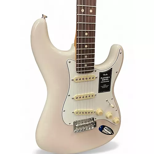 Used Fender Player Stratocaster White Solid Body Electric Guitar White - musicians--Friend