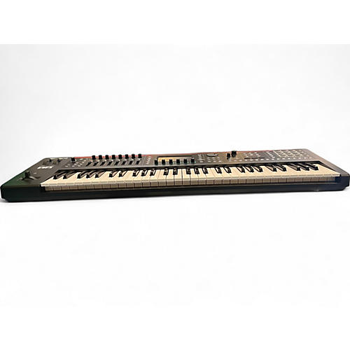 Used Roland Fantom 06 Keyboard Workstation - musicians--Friend