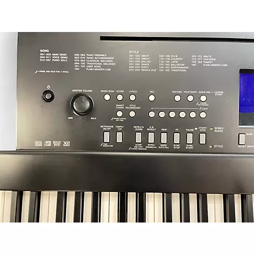 Used Yamaha DGX650 88 Key Portable Keyboard - musicians--Friend