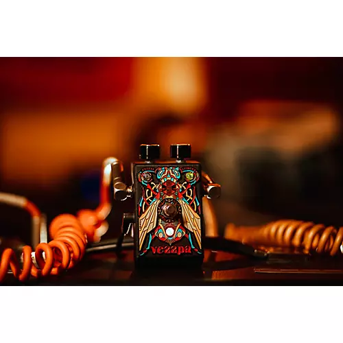 Beetronics FX Vezzpa Octave Stinger Fuzz Effects Pedal Black - musicians--Friend