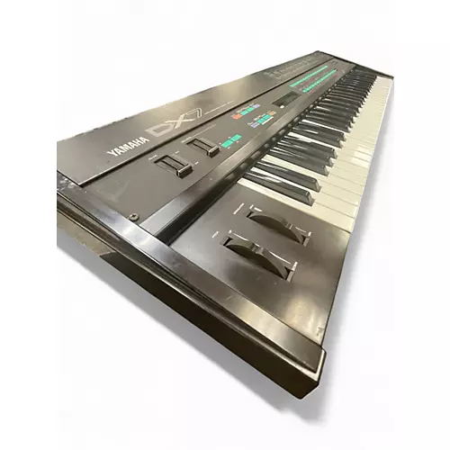 Used Yamaha DX7 Synthesizer - musicians--Friend