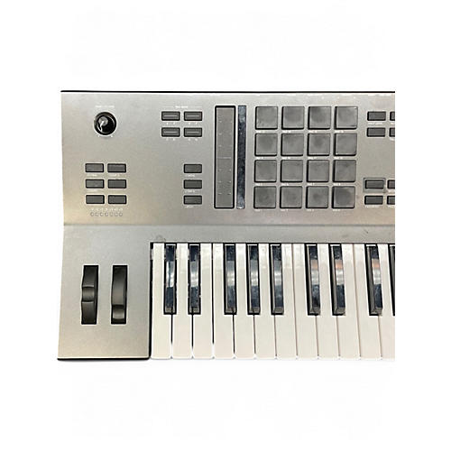 Used Akai Professional MPC Key 61 Keyboard Workstation - musicians--Friend