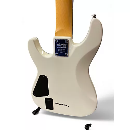 Used Schecter Guitar Research Demon 7 String White Solid Body Electric Guitar White - musicians--Friend