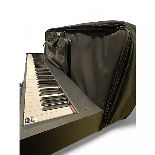 Used KORG D1 Digital Piano - musicians--Friend