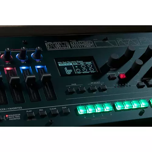 KORG opsix FM Desktop Desktop/4U Rack - musicians--Friend