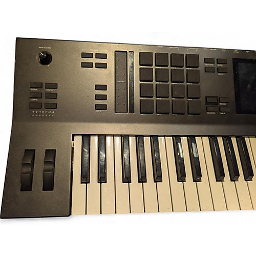 Used Akai Professional MPC Key 61 Keyboard Workstation - musicians--Friend