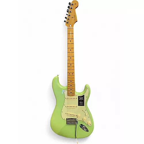 Used 2019 Fender Player Stratocaster Sea Foam Pearl Solid Body Electric Guitar Sea Foam Pearl - musicians--Friend