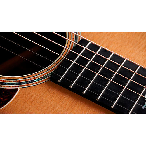 Taylor Gold Label Series 814e-K Super Auditorium Acoustic-Electric Guitar Golden Brown Sunburst - musicians--Friend