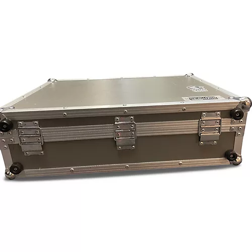 Used Pedaltrain Tour Case Pedal Board - musicians--Friend