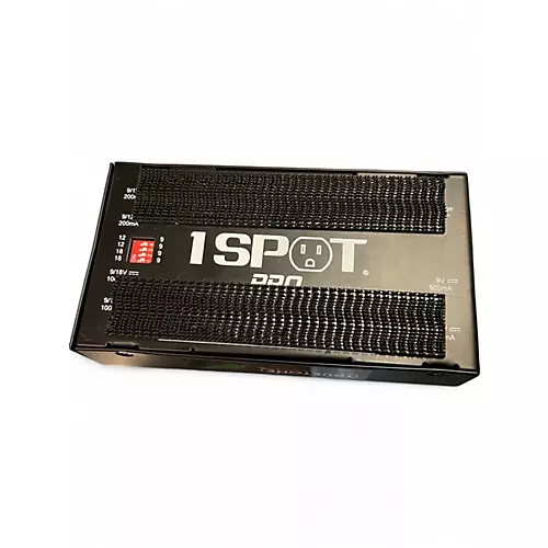 Used Trutone 1 SPOT CS6 Pedal Board - musicians--Friend