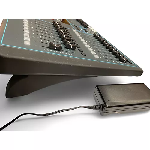 Used Chamsys QUICKQ 20 Lighting Controller - musicians--Friend