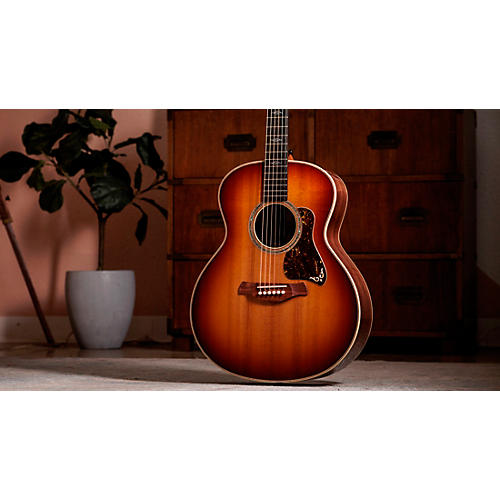 Taylor Gold Label Series 814e Super Auditorium Acoustic-Electric Guitar Natural - musicians--Friend