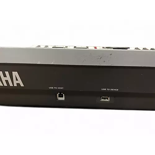 Used Yamaha MODX6 Synthesizer - musicians--Friend