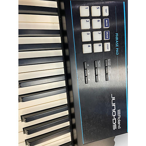 Used Roland Juno-DS Synthesizer - musicians--Friend