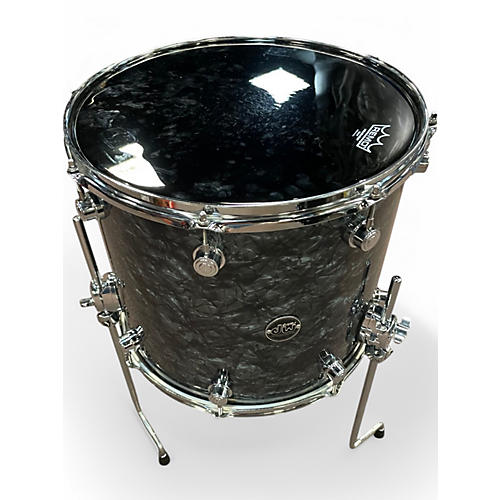 Used DW 7 Piece Performance Series black diamond Drum Kit black diamond - musicians--Friend