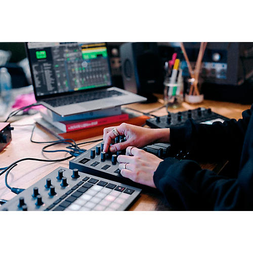 Novation Launch Control XL 3 - musicians--Friend