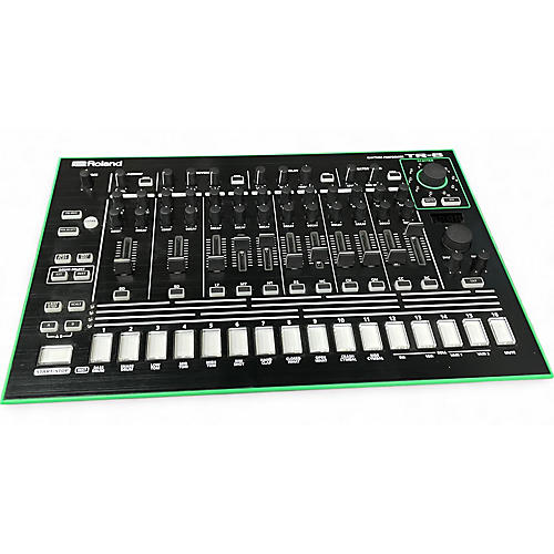 Used Roland TR-8 Production Controller - musicians--Friend