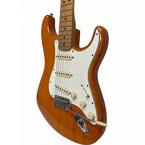 Used Fender Vintera 70s Stratocaster aged natural Solid Body Electric Guitar aged natural - musicians--Friend