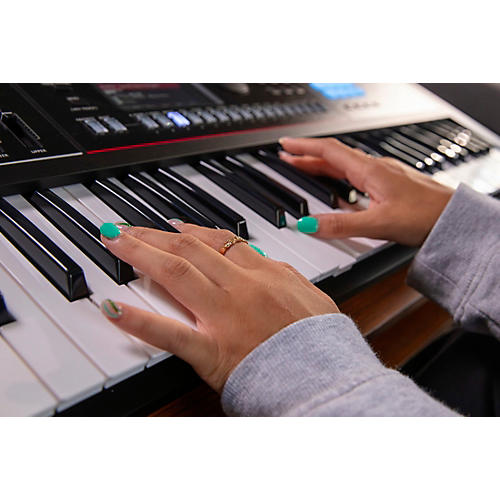 Roland JUNO-D6 Synthesizer - musicians--Friend