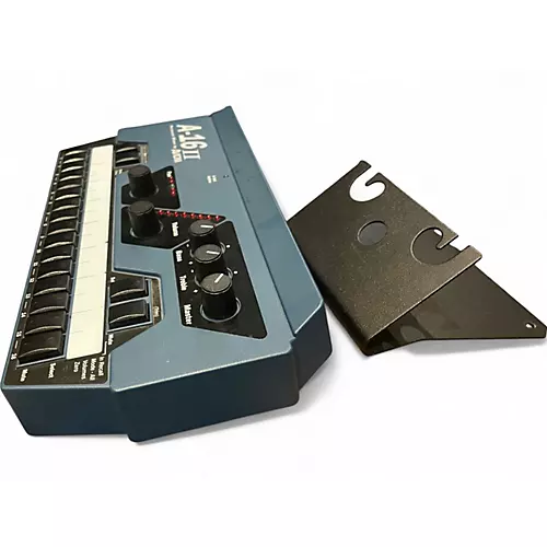 Used Aviom a16ii Unpowered Mixer - musicians--Friend