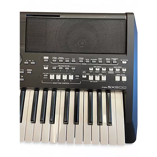 Used Yamaha PSRSX600 Digital Piano - musicians--Friend