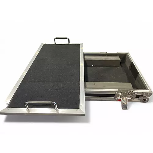 Used Gator ROAD CASE Rackmount Case - musicians--Friend