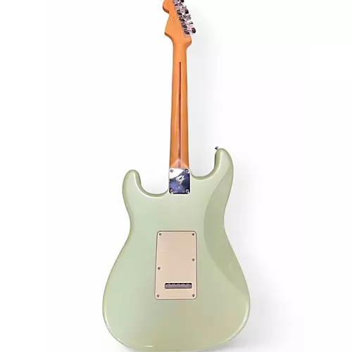 Used 2019 Fender Player Stratocaster surf pearl Solid Body Electric Guitar surf pearl - musicians--Friend