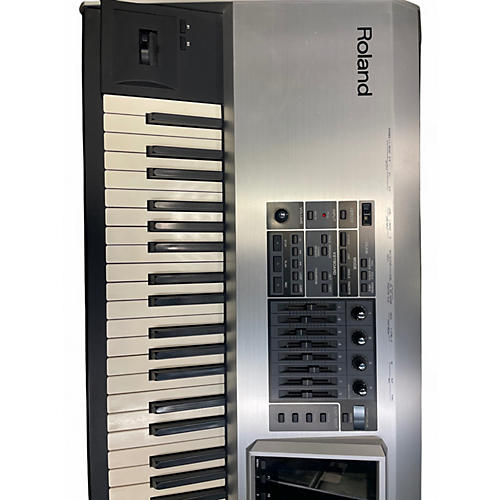 Used Roland Fantom G8 88 Key Keyboard Workstation - musicians--Friend