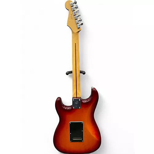 Used Fender Player Stratocaster AGED CHERRY Solid Body Electric Guitar AGED CHERRY - musicians--Friend